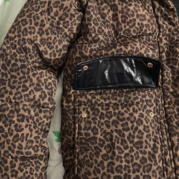 Leopard print Michael Kors puffer jacket - Picture 3 of 11